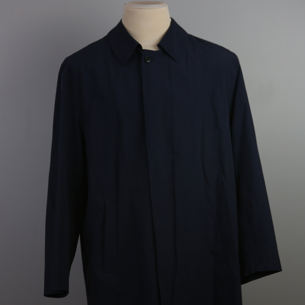 Bugatti Gore-tex Overcoat NWOT size L navy RARE